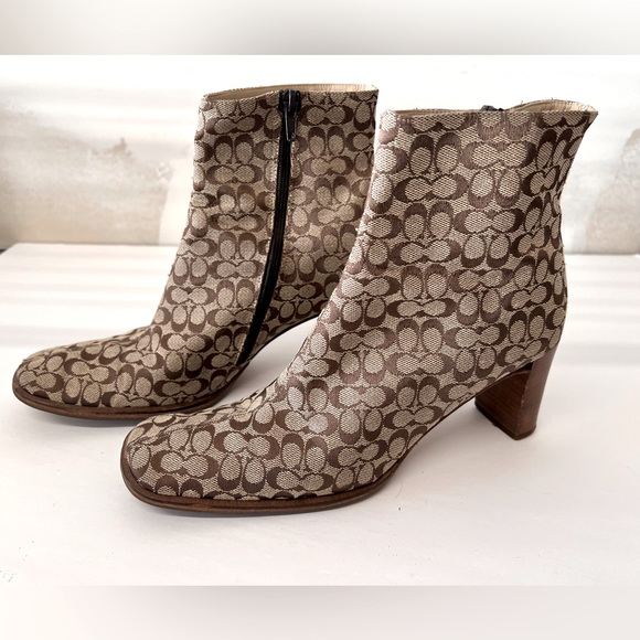 COACH canvas logo ankle boots. - Picture 1 of 5